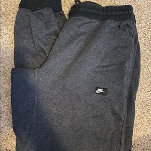 Men’s sweat pants